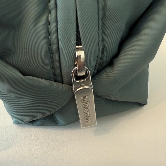 Lululemon Feeling Ready Mini Pouch - Tidewater Teal - Picture 4 of 8